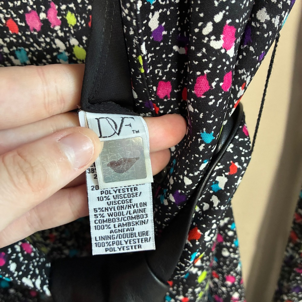Diane von Furstenberg Silk Paint Splatter Wrap Dress 6 Black Multicolor Womens - Picture 10 of 14
